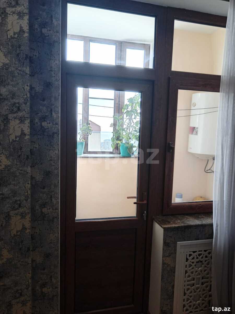3-otaqlı yeni tikili, Həzi Aslanov m., 130 m²