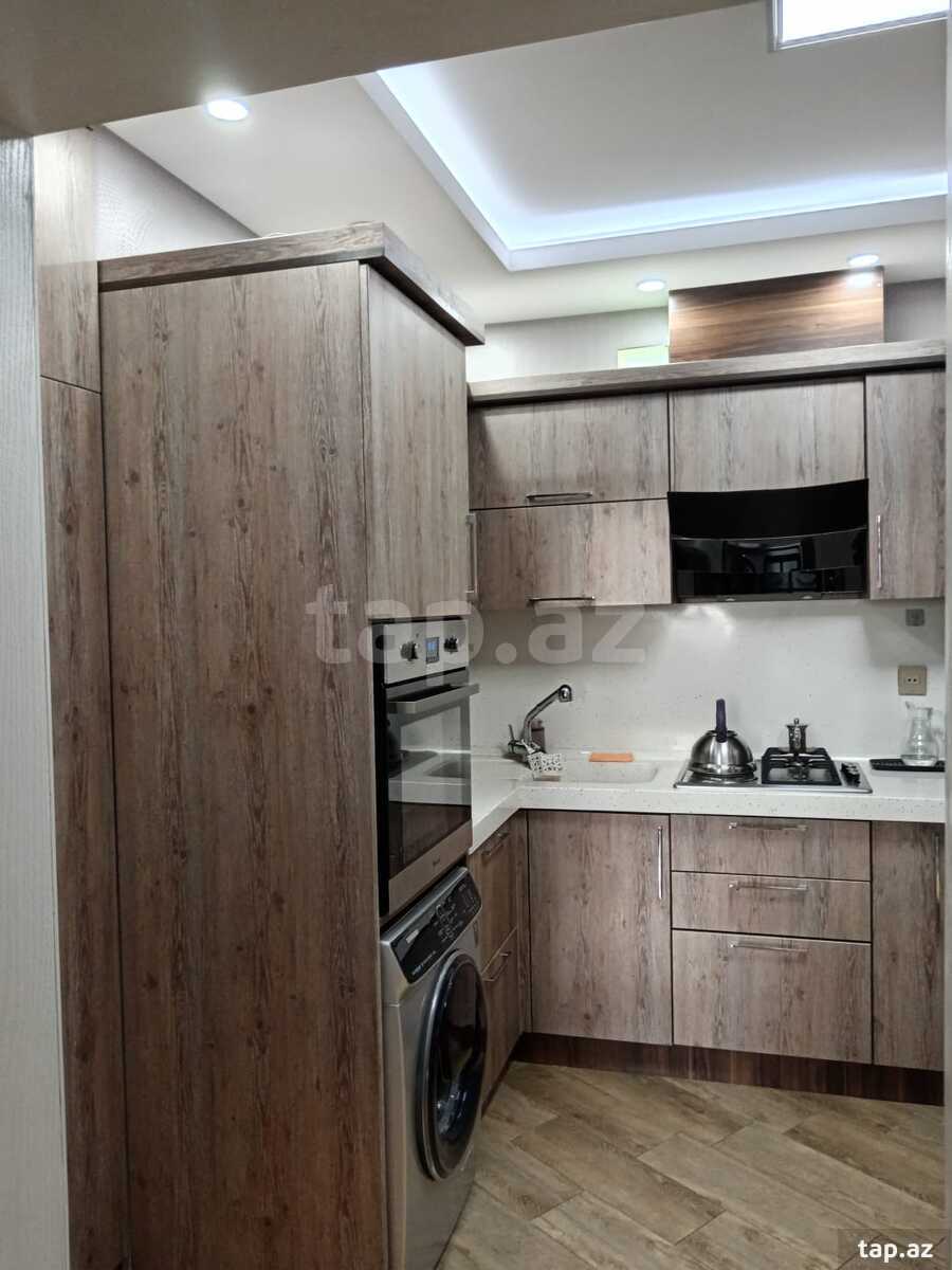 3-otaqlı yeni tikili, Həzi Aslanov m., 130 m²