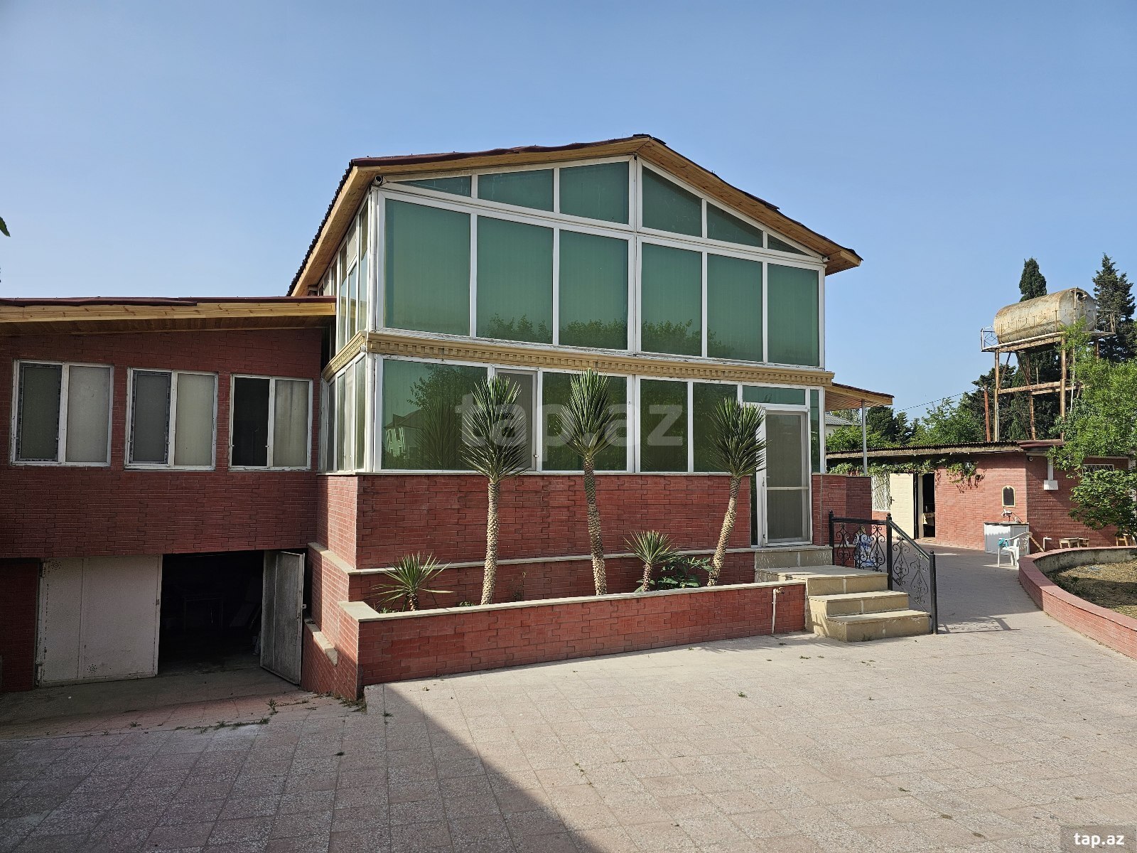 Bağ evi kirayə verilir, Bilgəh qəs.