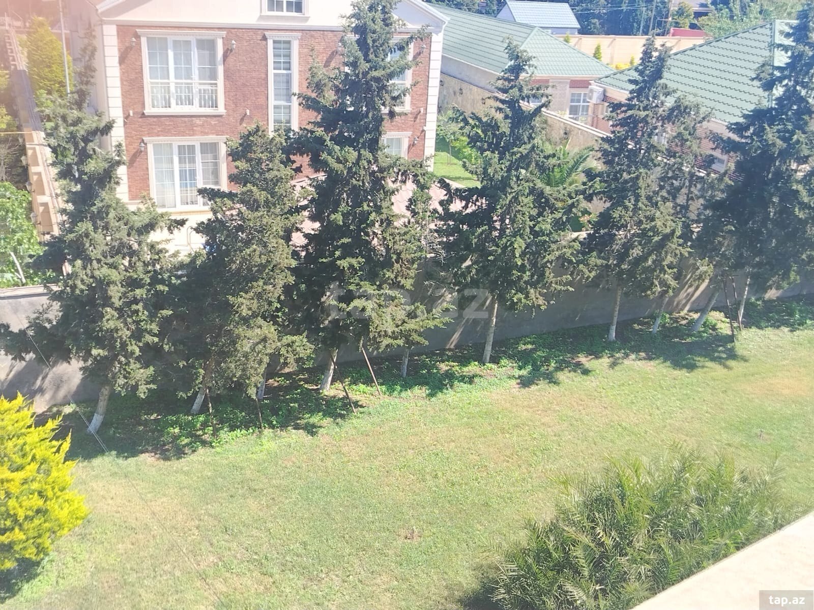 Bağ evi, Şüvəlan qəs.