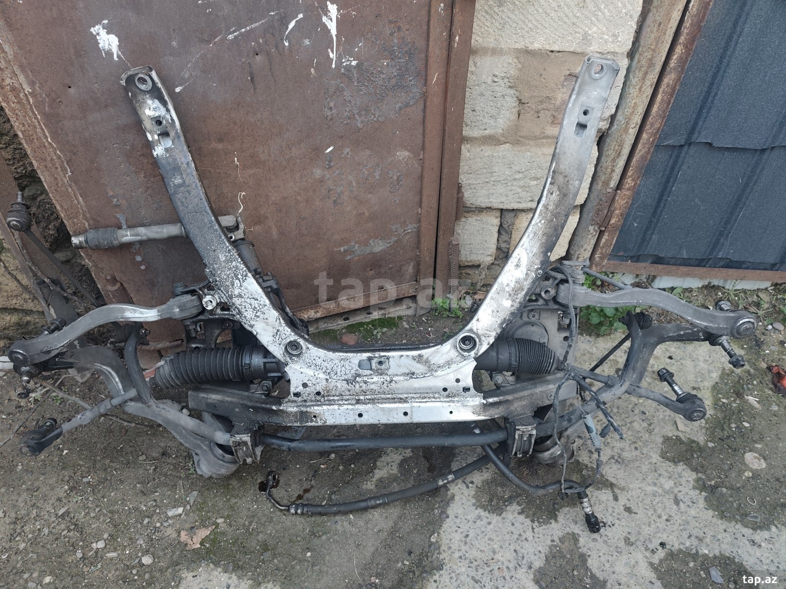 Bmw e60 kuza travesi