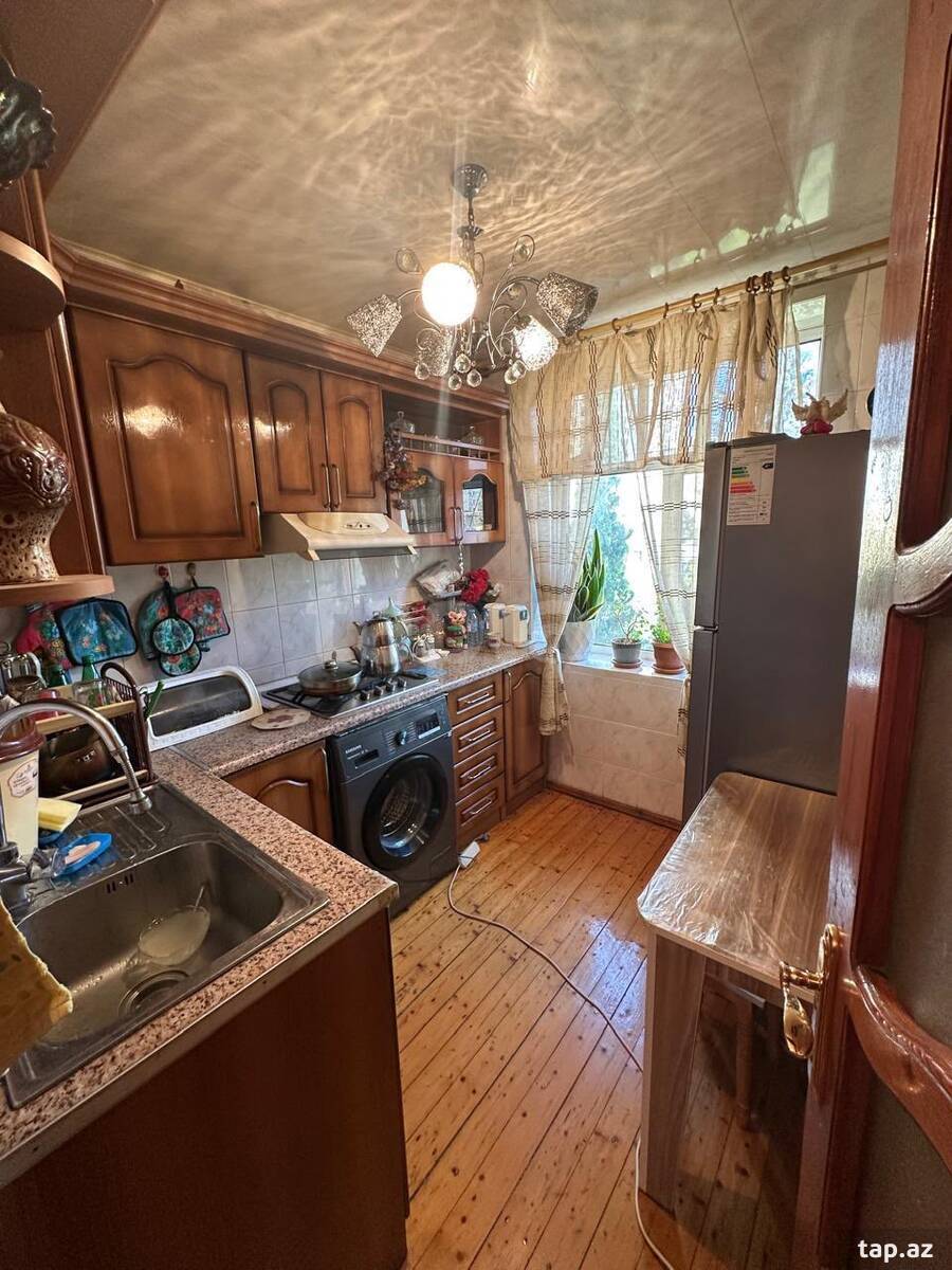 3-otaqlı mənzil, H.Cavid pr., 65 m²