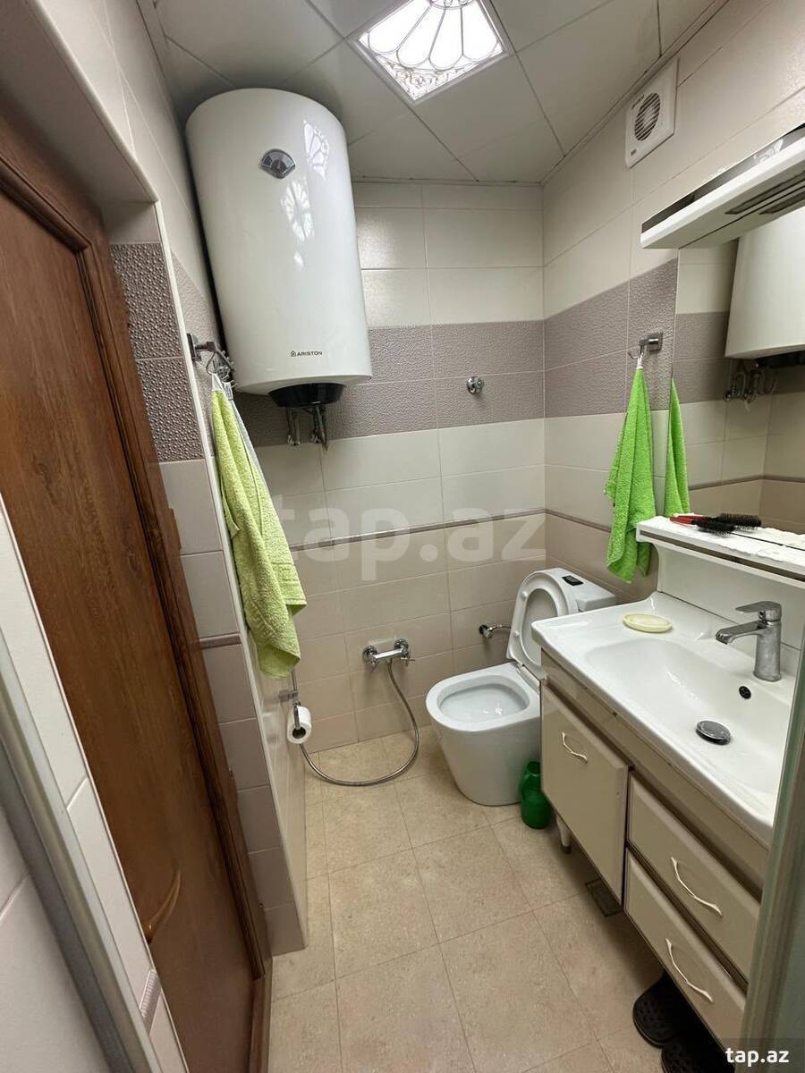 3-otaqlı mənzil, H.Cavid pr., 65 m²