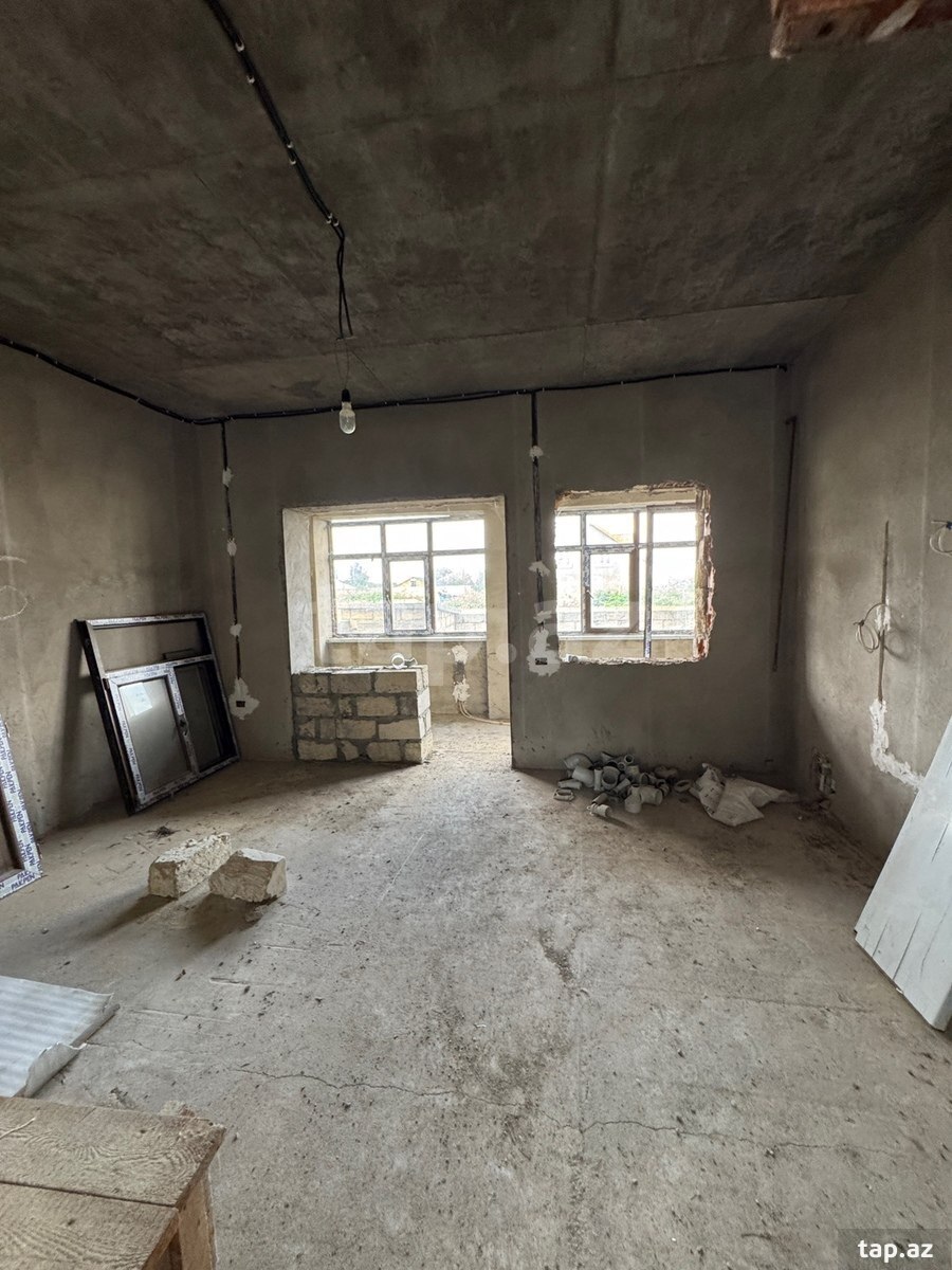 Həyət evi, Adil Camalov küç.