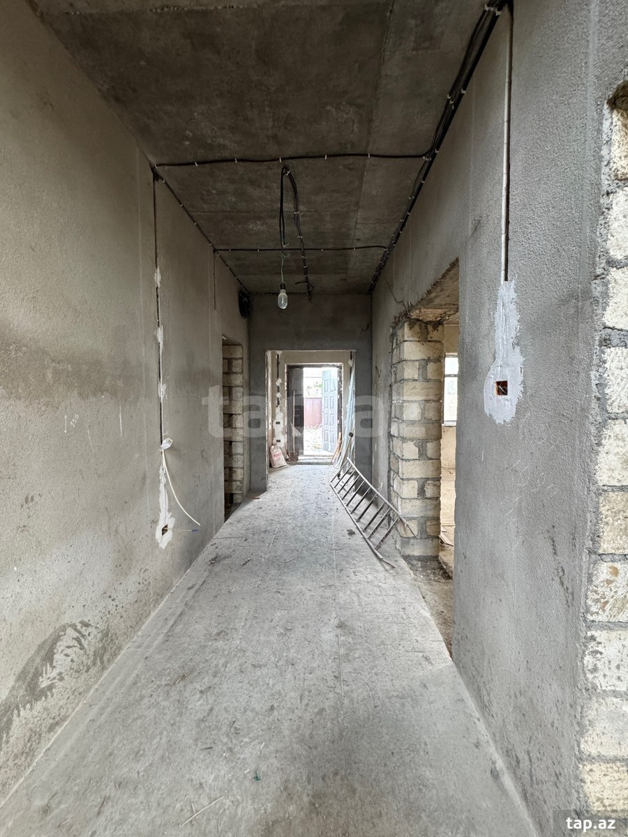Həyət evi, Adil Camalov küç.