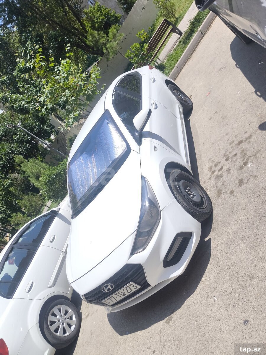 Hyundai Accent
