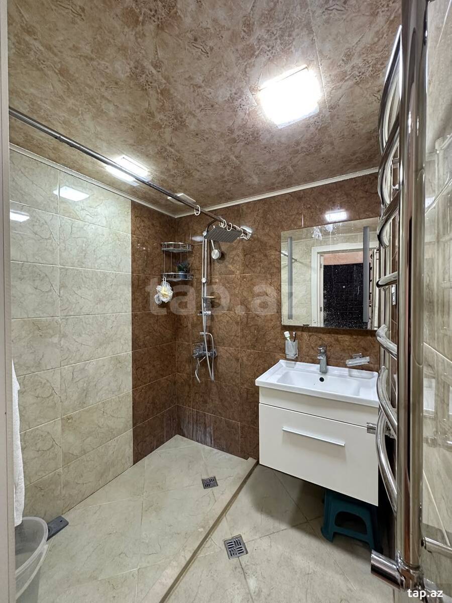 2-otaqlı mənzil kirayə verilir, Məzahir Rüstəmov küç., 60 m²