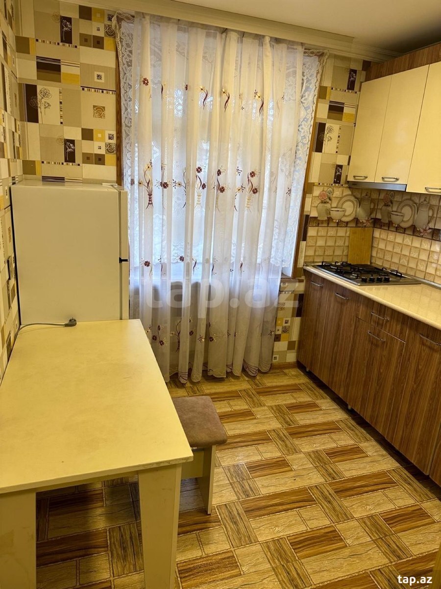 1-otaqlı mənzil kirayə verilir, Gəncə ş., 48 m²