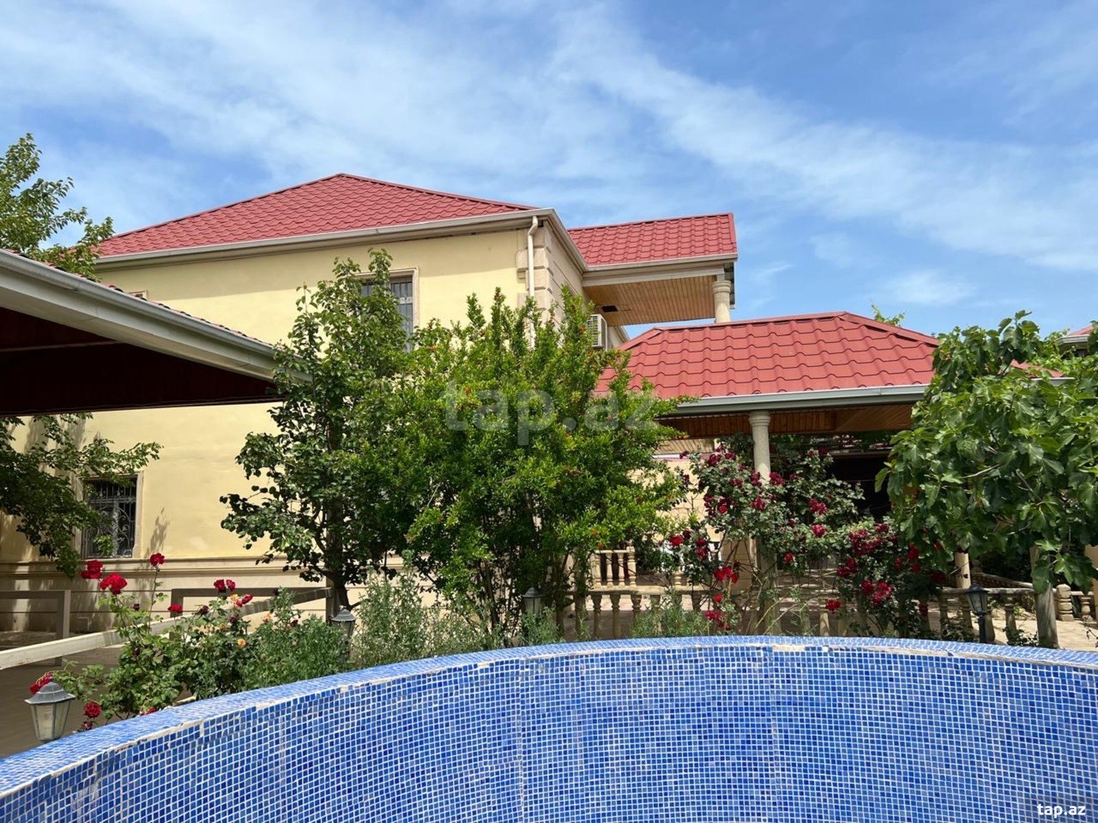 Həyət evi, Saray qəs.