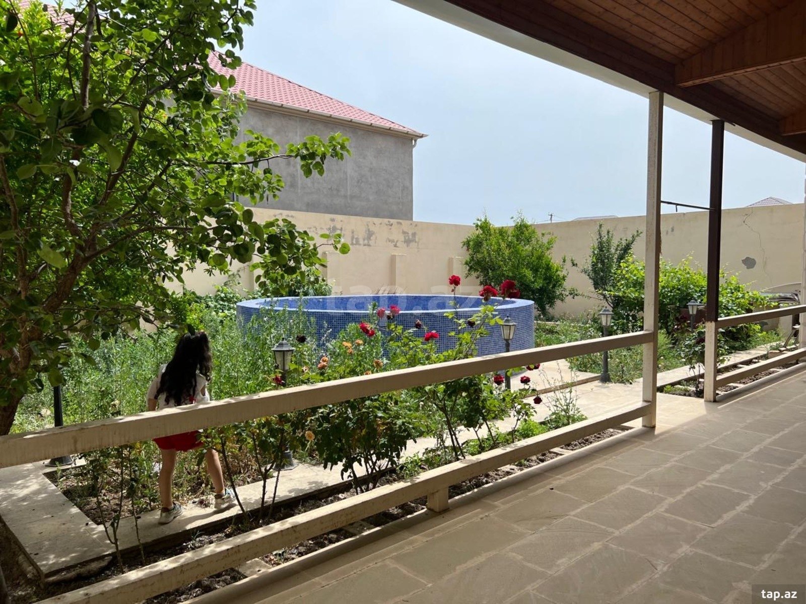 Həyət evi, Saray qəs.
