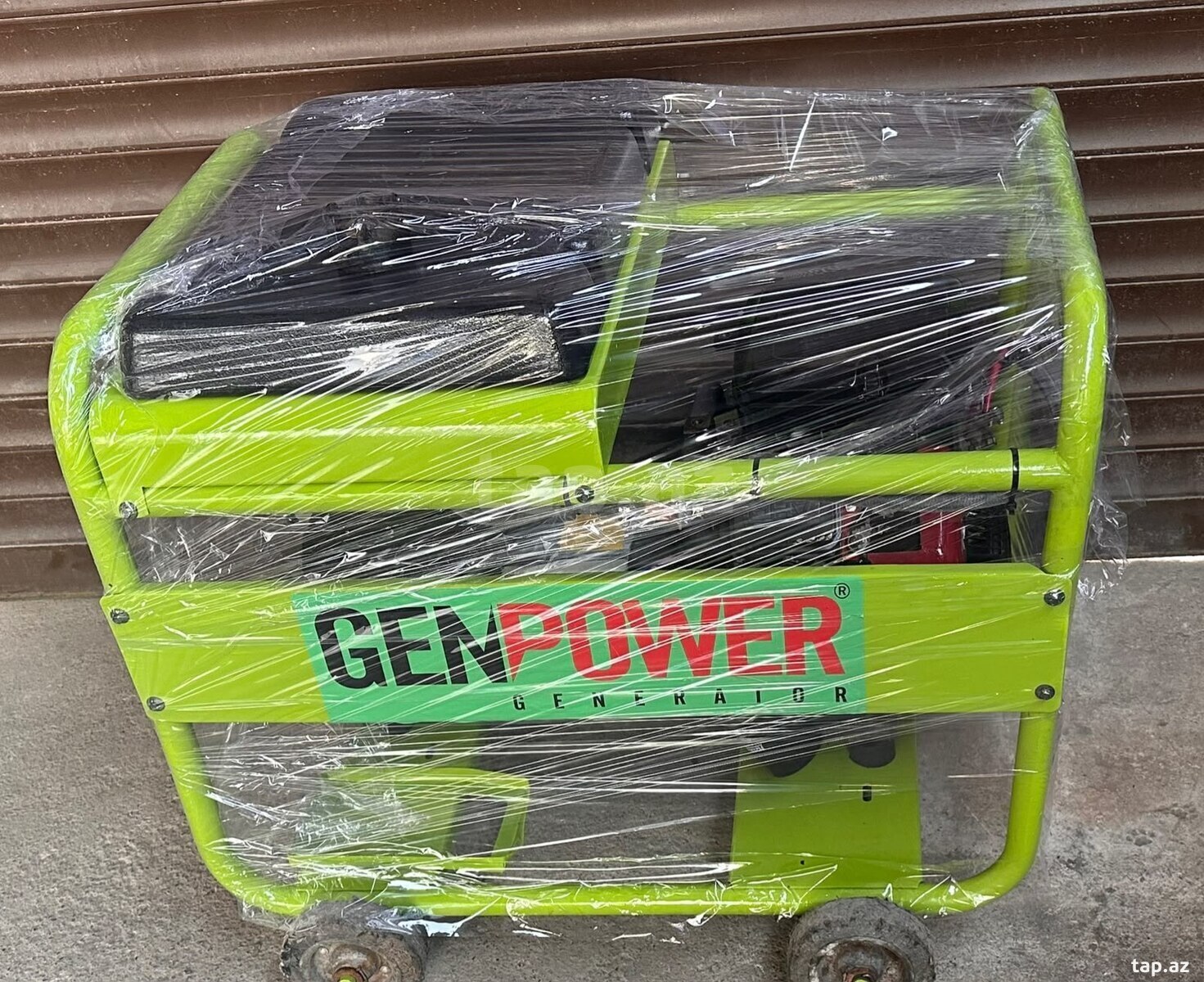 Generator və tənzimləyicisi