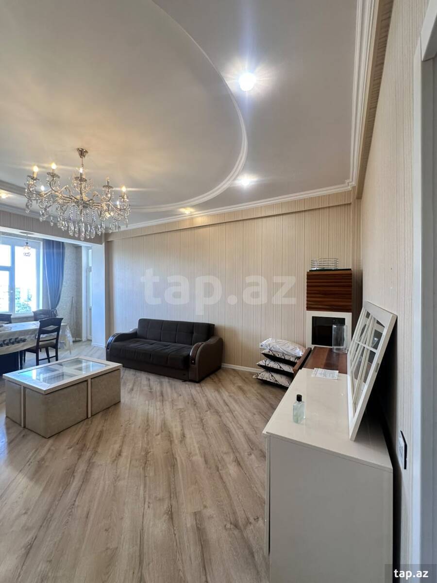 3-otaqlı yeni tikili, Nəcəfqulu Rəfiyev küç., 130 m²
