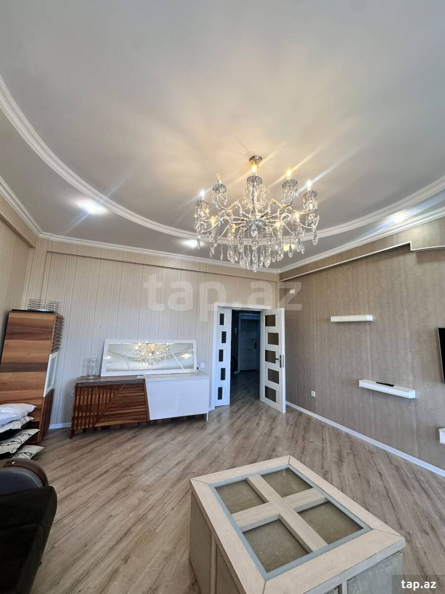 3-otaqlı yeni tikili, Nəcəfqulu Rəfiyev küç., 130 m²