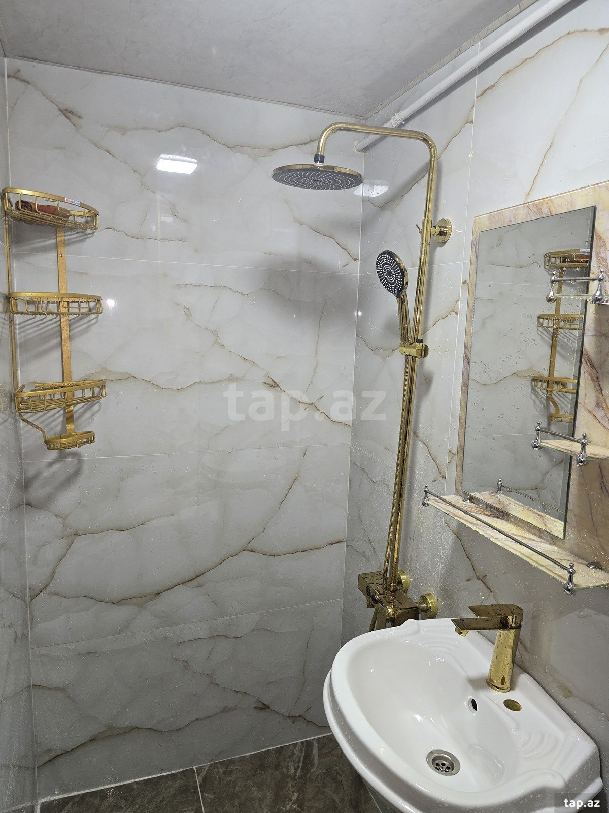 2-otaqlı mənzil kirayə verilir, Gəncə ş., 52 m²