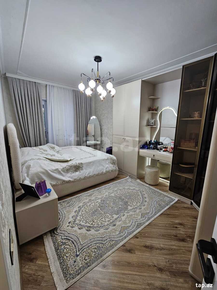 4-otaqlı mənzil, 8 Mkr., 120 m²