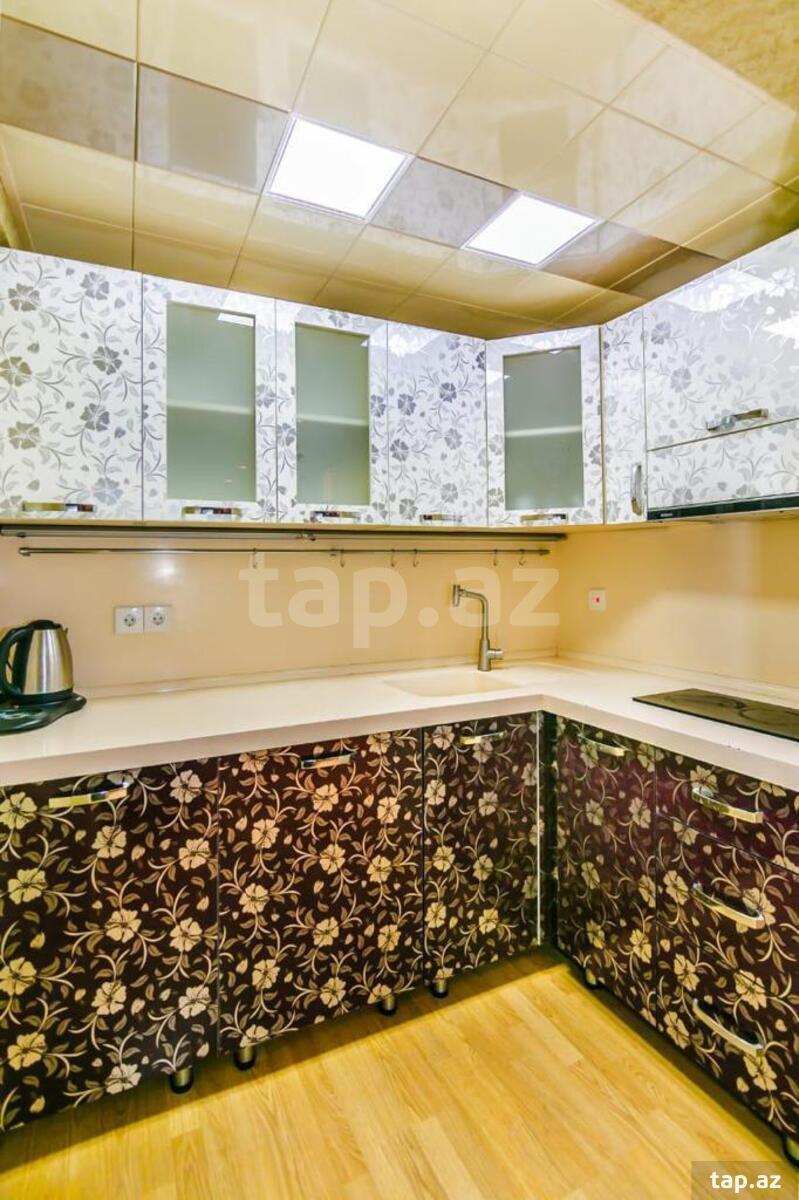 3-otaqlı yeni tikili, Sahil m., 90 m²