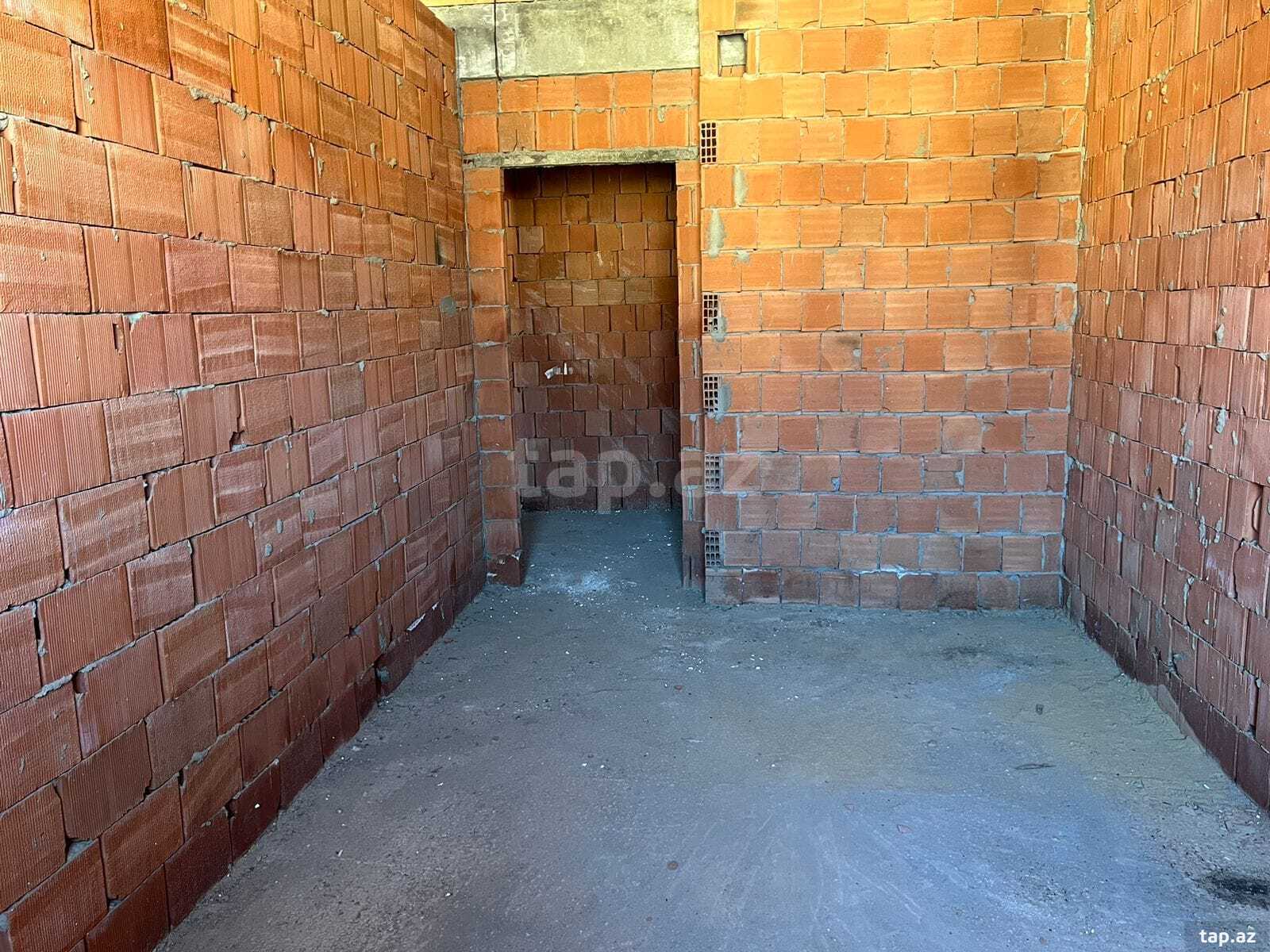 1-otaqlı yeni tikili, Moskva pr., 77 m²