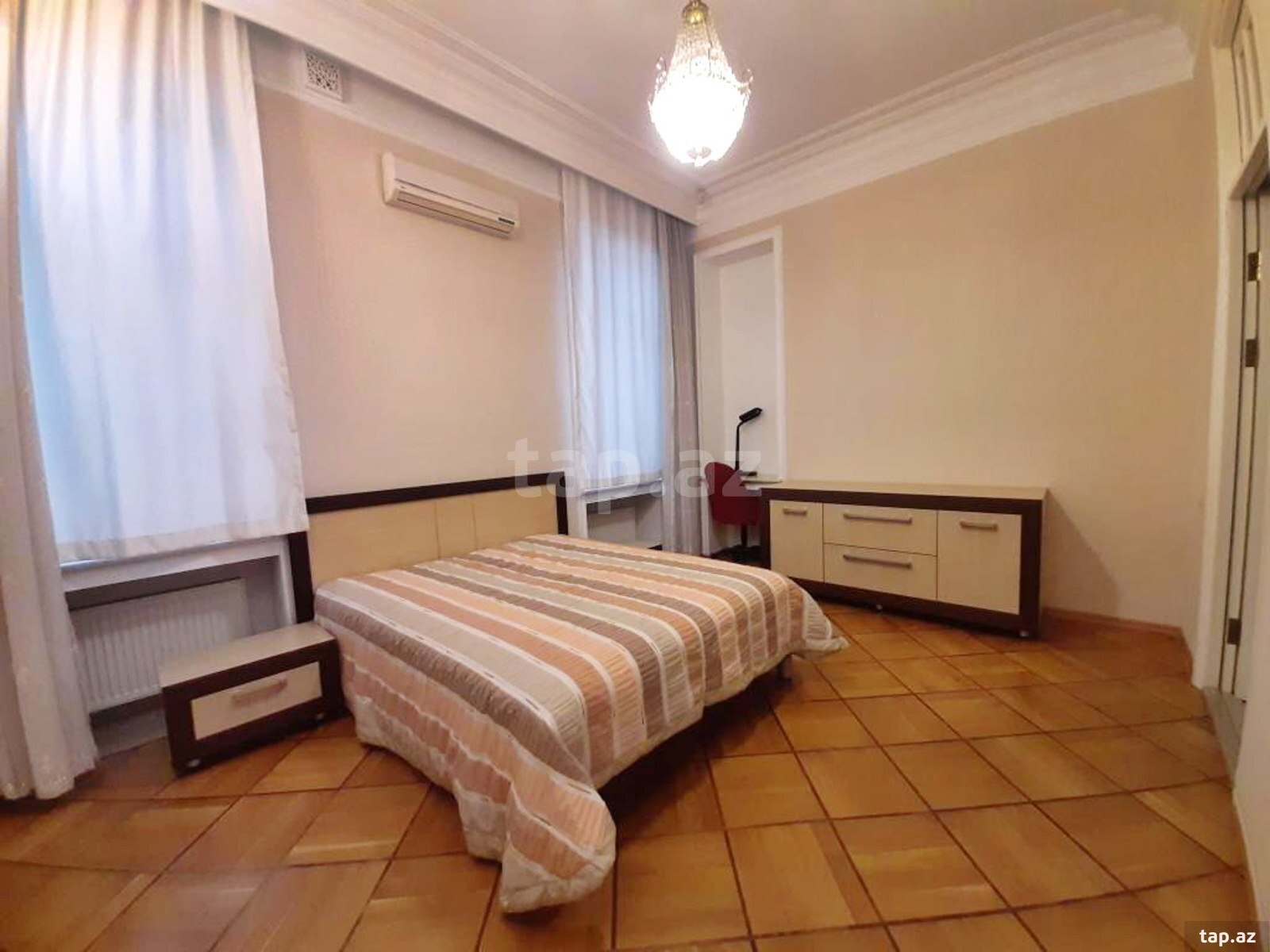 4-otaqlı mənzil kirayə verilir, Z.Əliyeva küç., 175 m²