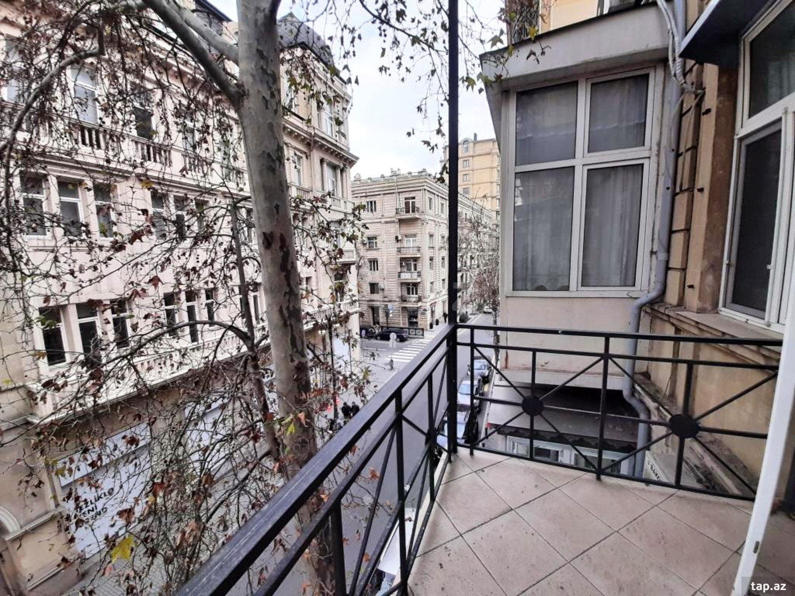 4-otaqlı mənzil kirayə verilir, Z.Əliyeva küç., 175 m²