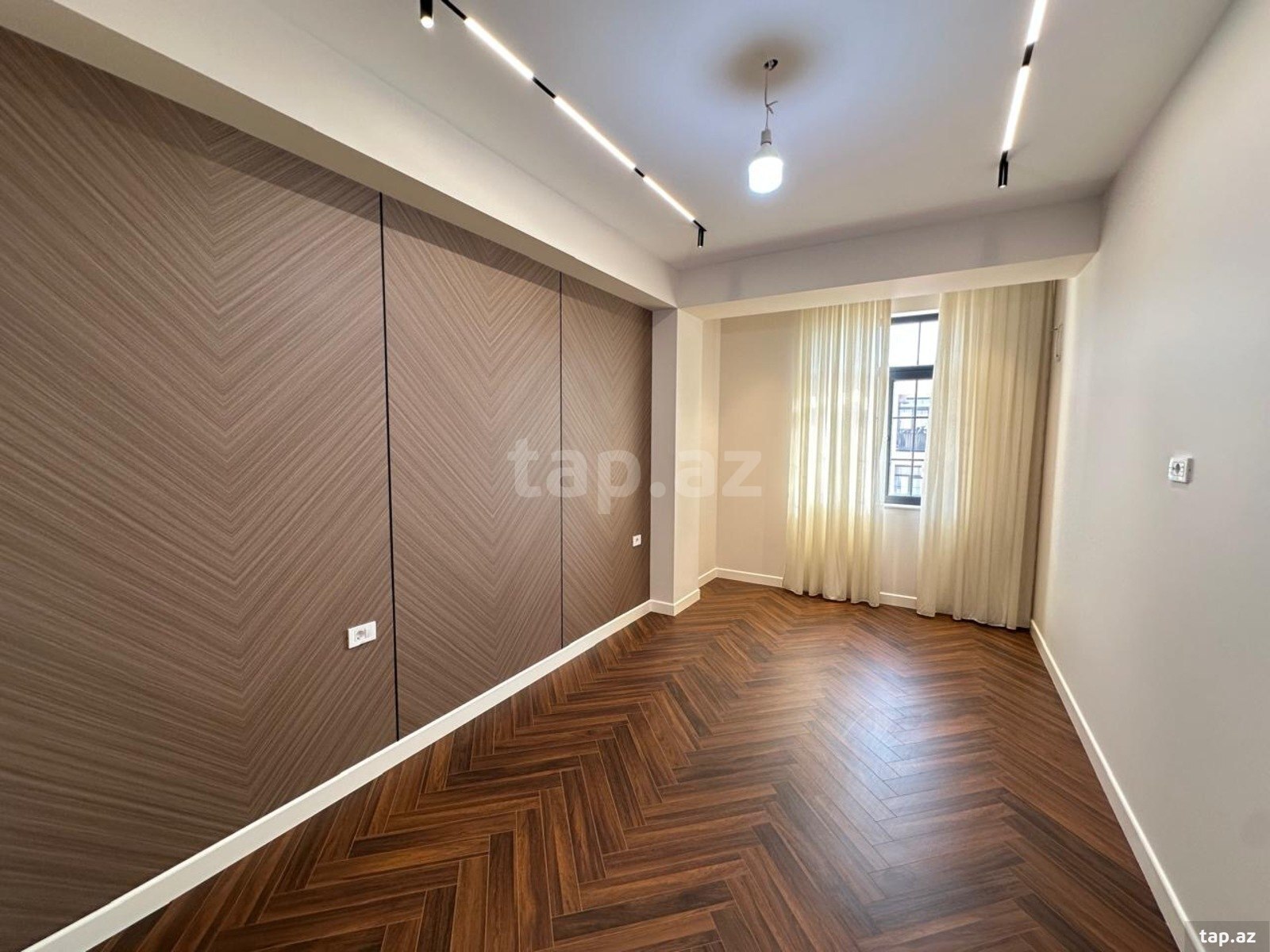 4-otaqlı yeni tikili, M. Hüseyn küç., 138 m²