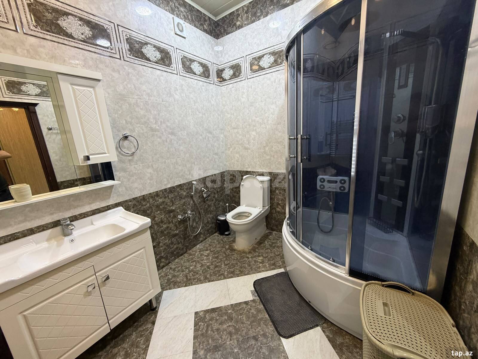 2-otaqlı yeni tikili kirayə verilir, Neftçilər pr., 118 m²