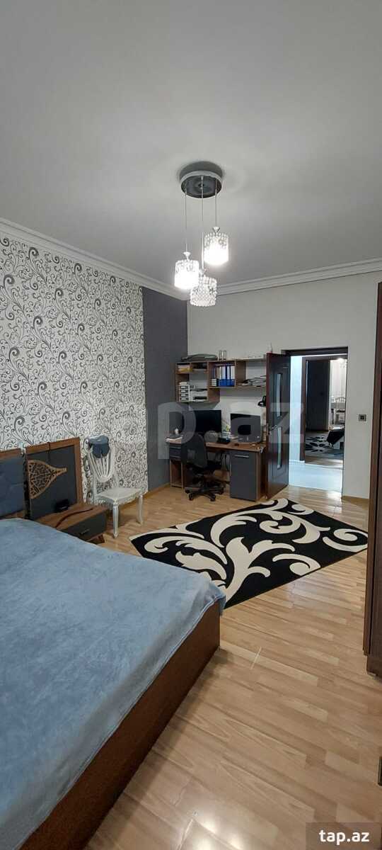 4-otaqlı mənzil, Şəki ş., 100 m²