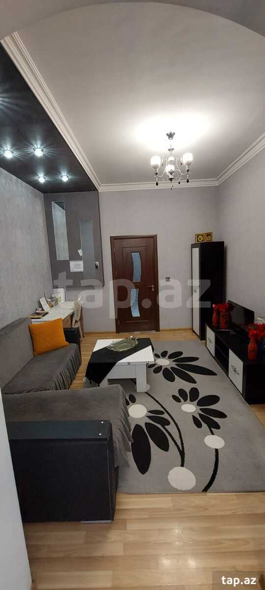 4-otaqlı mənzil, Şəki ş., 100 m²