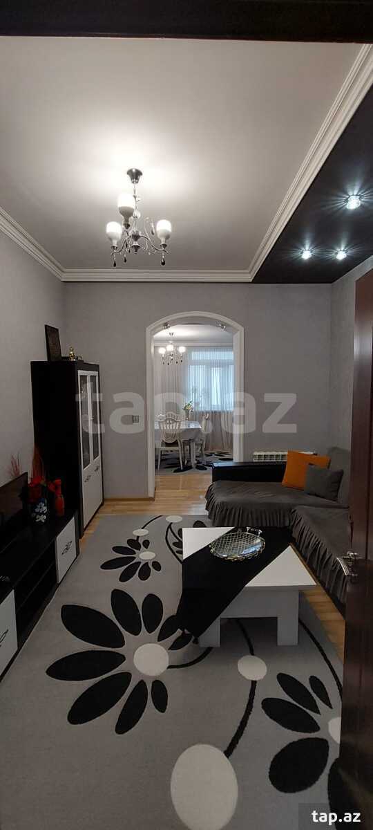 4-otaqlı mənzil, Şəki ş., 100 m²