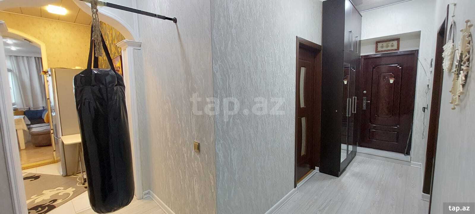 4-otaqlı mənzil, Şəki ş., 100 m²