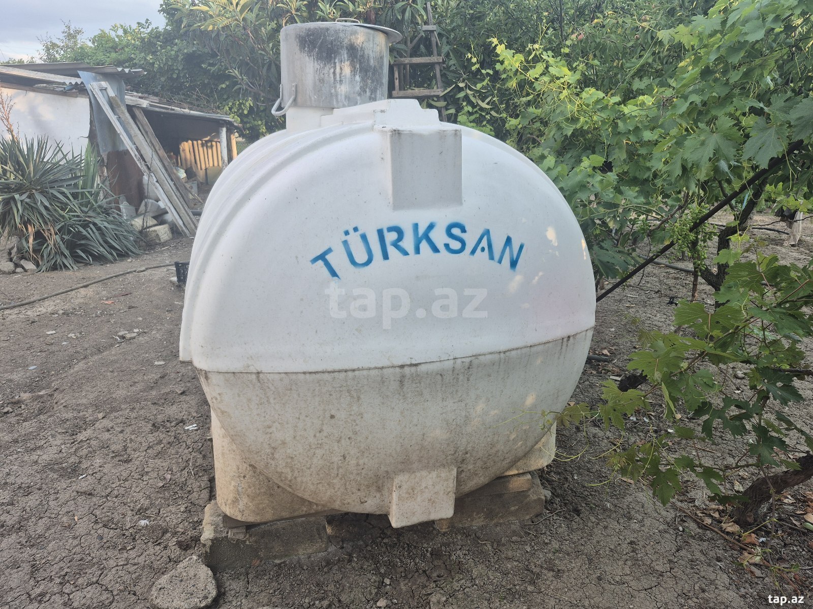 Su çəni 2T