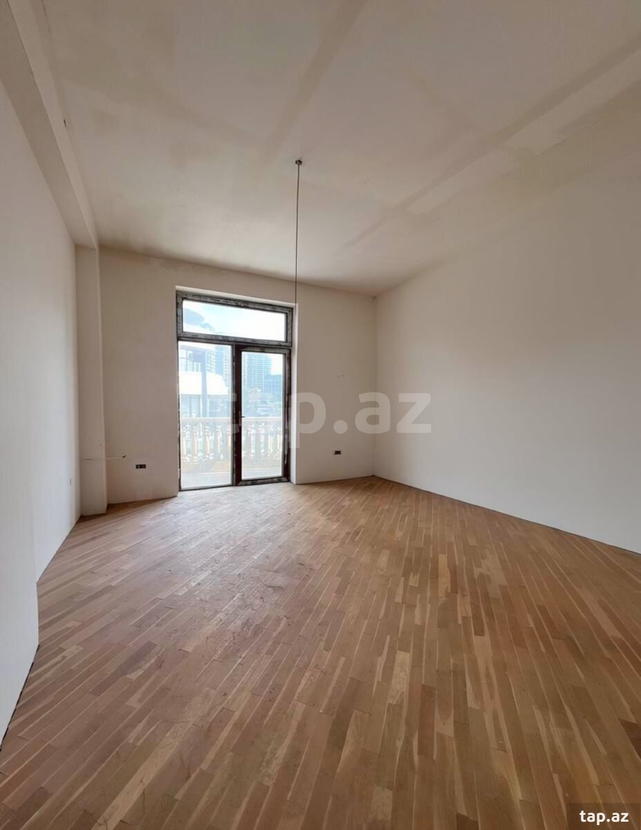 3-otaqlı yeni tikili, M. Bulvar küç., 129 m²
