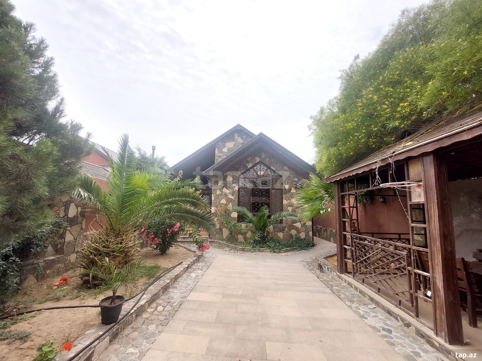 Bağ evi, Mərdəkan qəs.