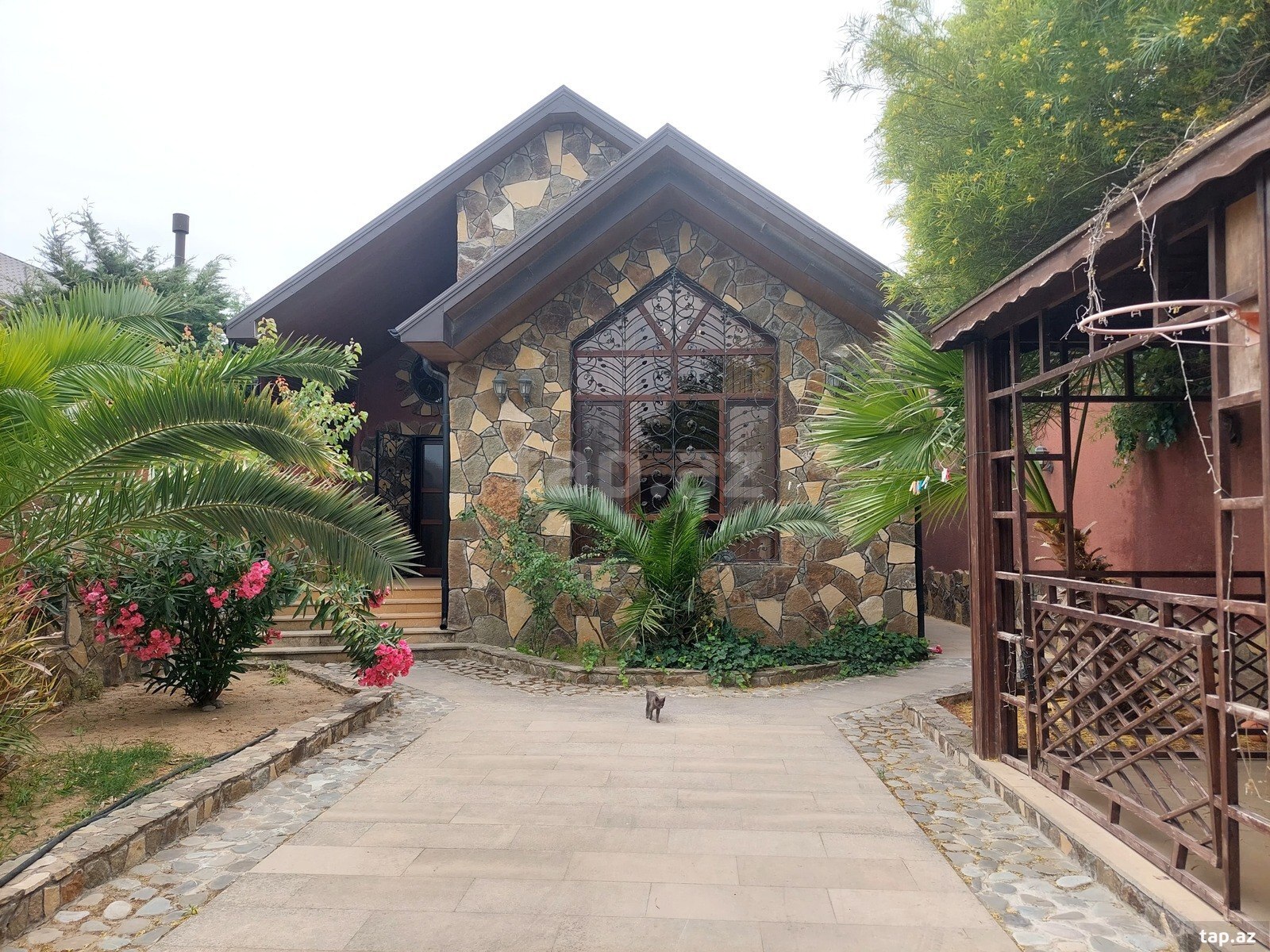 Bağ evi, Mərdəkan qəs.