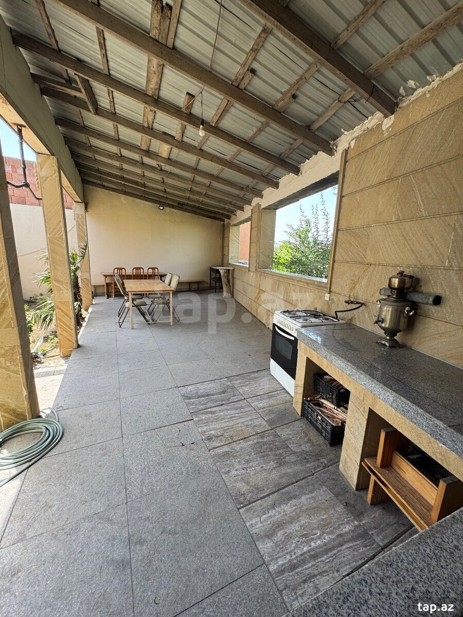 Həyət evi, İlham Hacıyev küç.