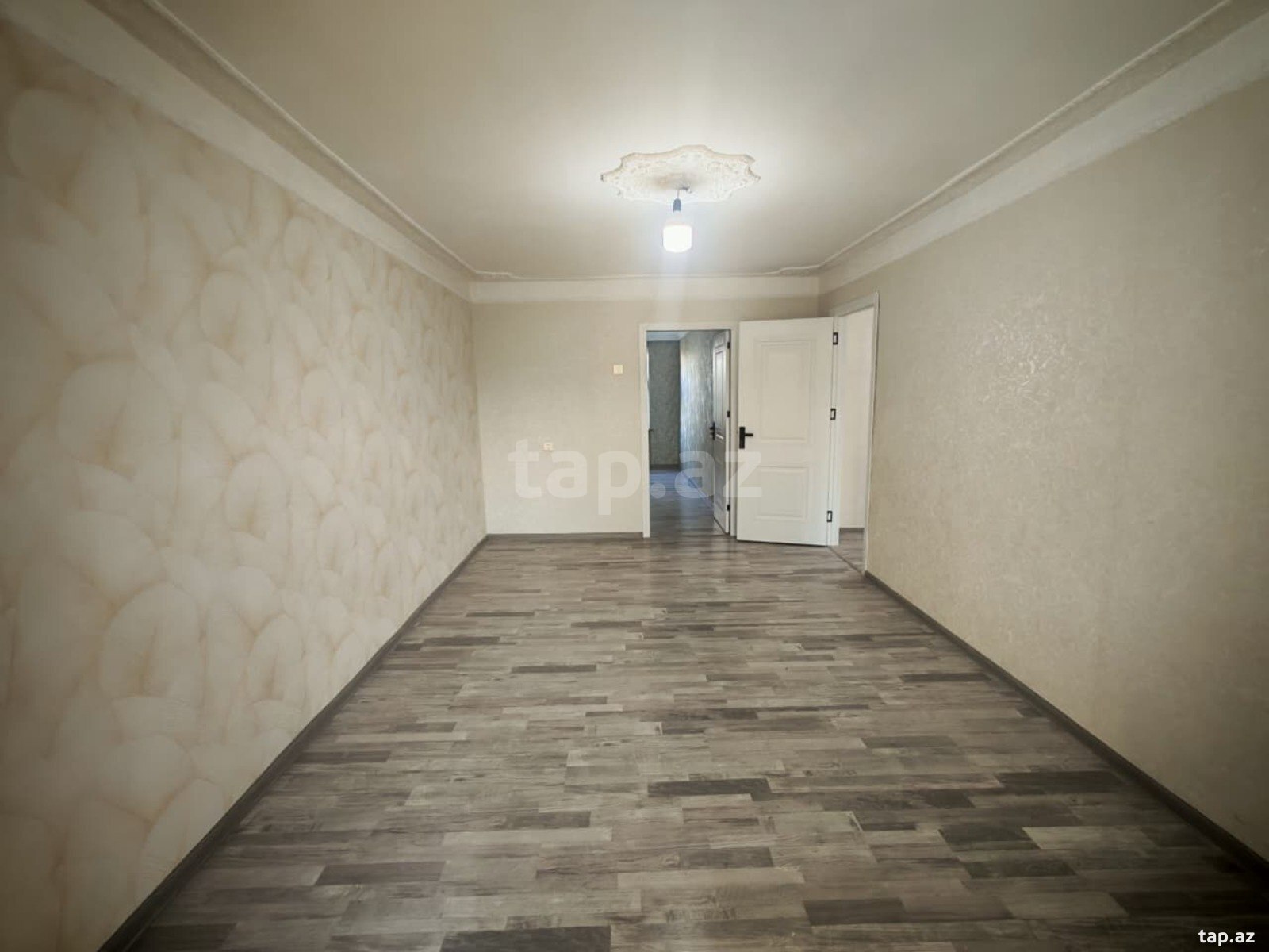 3-otaqlı mənzil, A.Abbasov küç., 60 m²