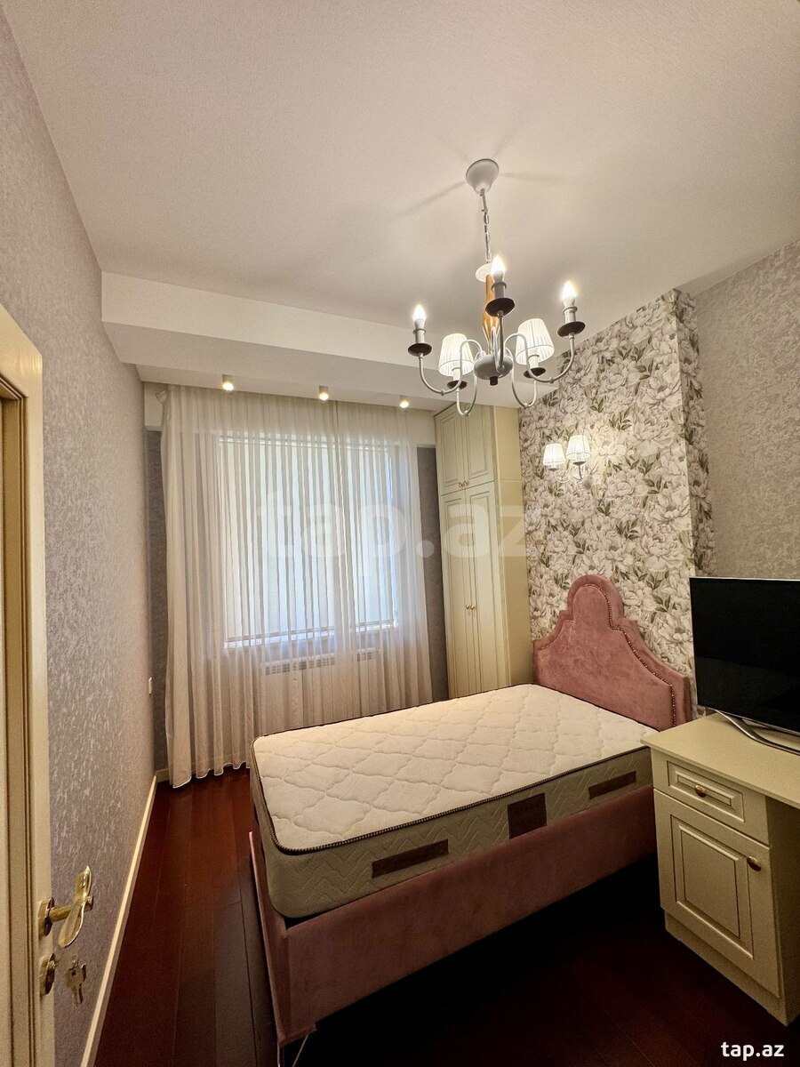4-otaqlı yeni tikili kirayə verilir, Bakıxanov qəs., 137 m²