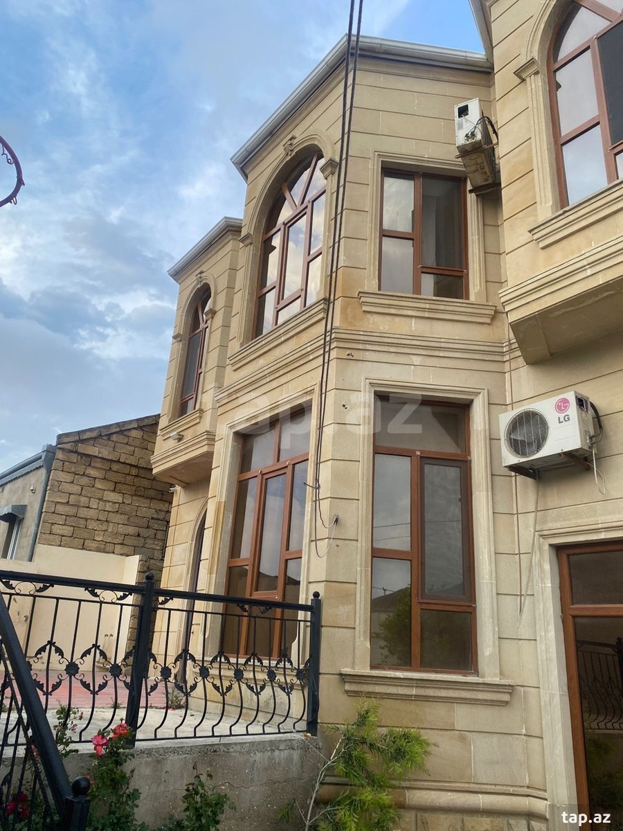6-room private house for sale, Baku