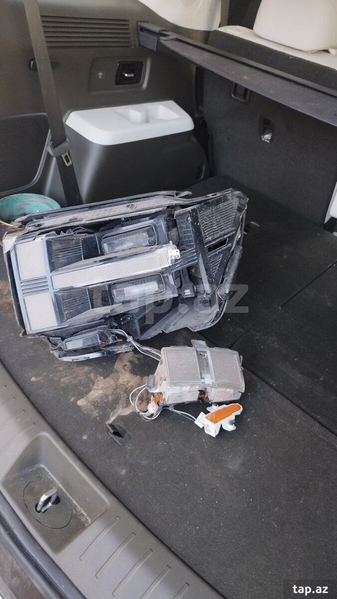 Hyundai Santa Fe ön sağ farası