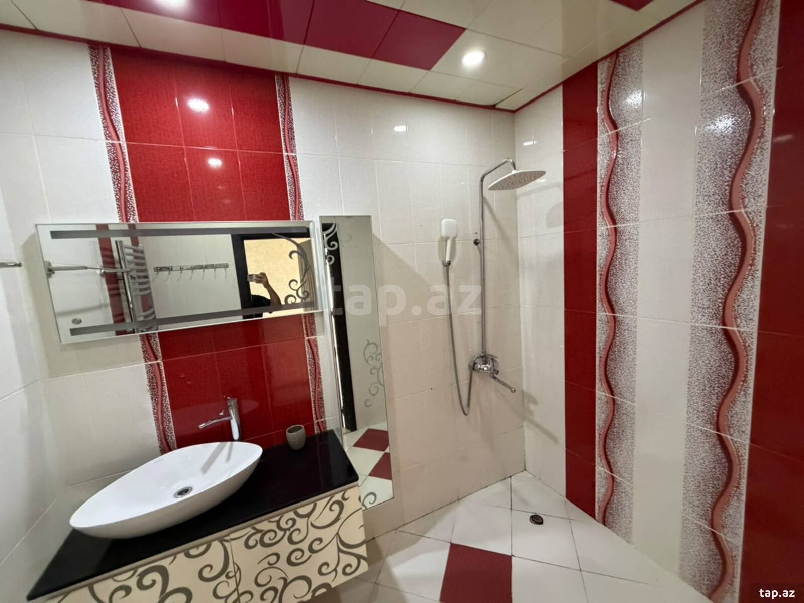 3-otaqlı yeni tikili kirayə verilir, Rövşən Cəfərov küç., 140 m²