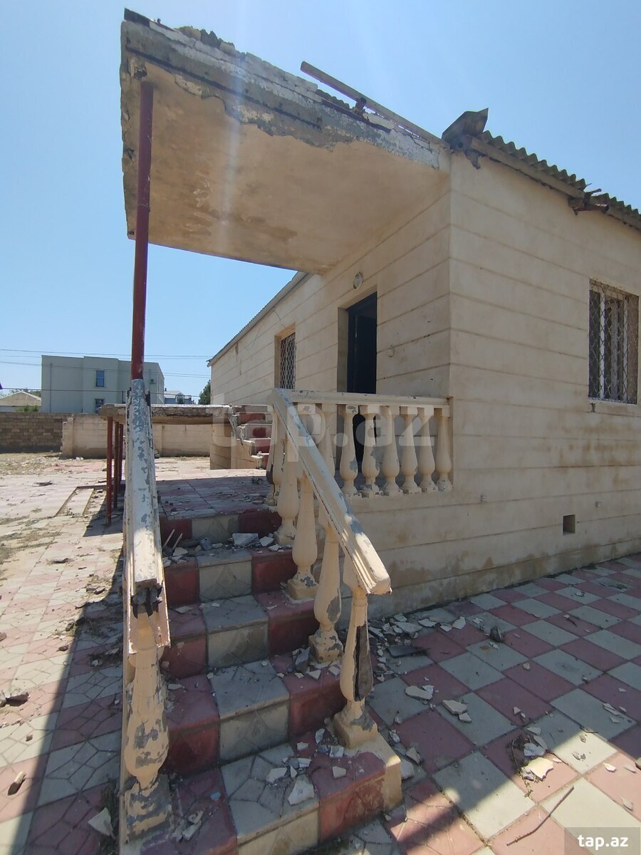 Bağ evi, Novxanı qəs.