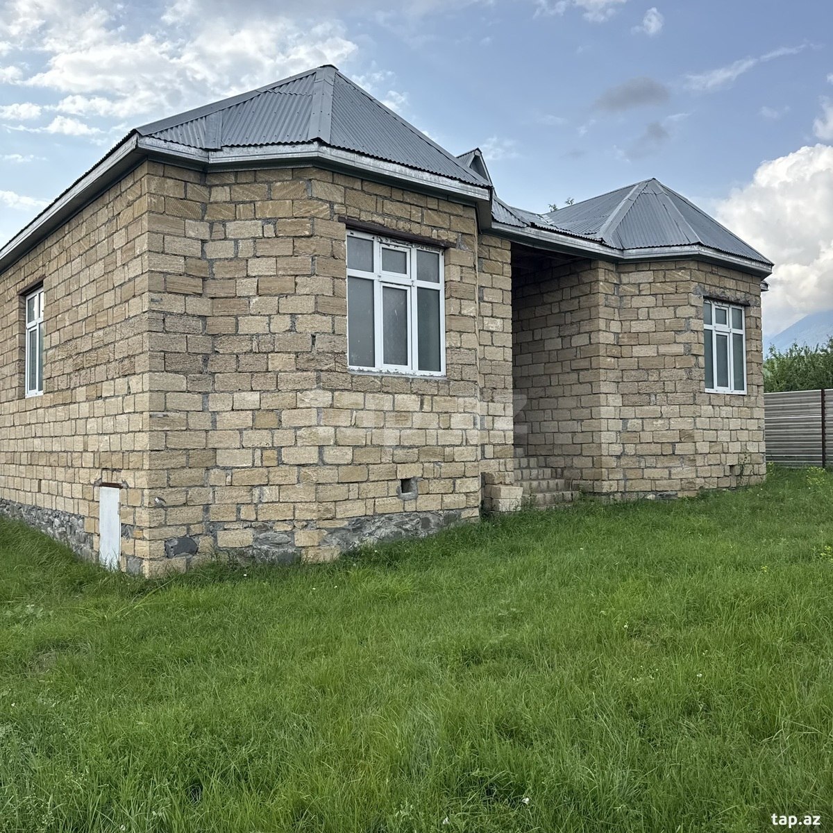 Bağ evi, Qəbələ r.