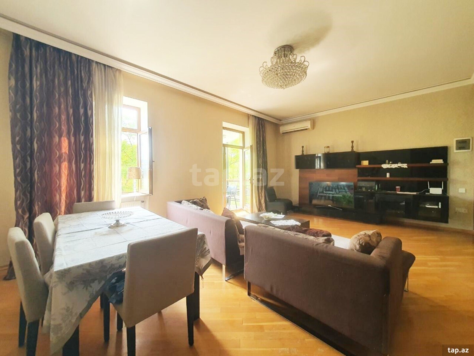 4-otaqlı mənzil kirayə verilir, Z.Tağıyev küç., 100 m²