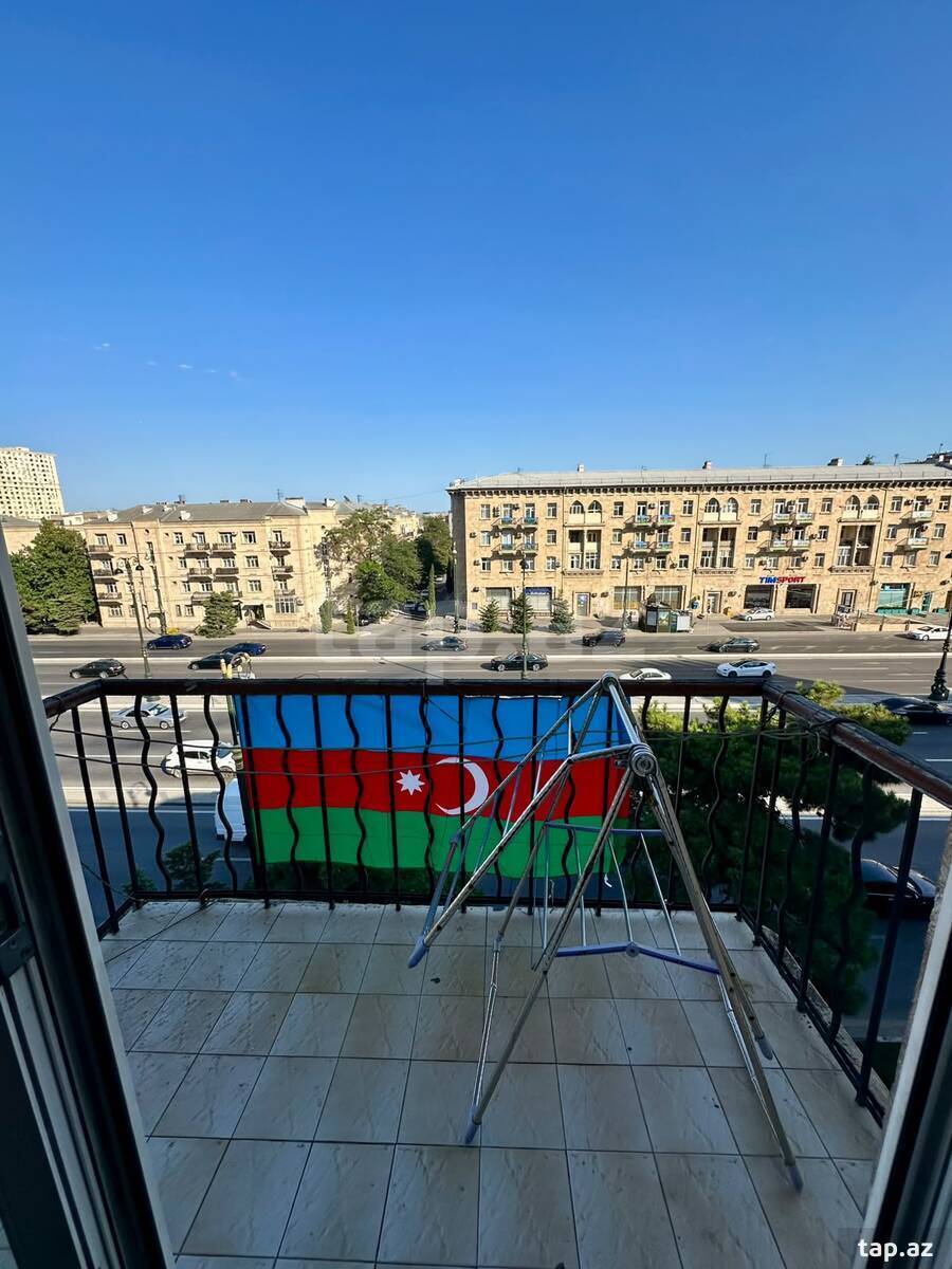 3-otaqlı mənzil, Ağa Neymətulla küç., 75 m²