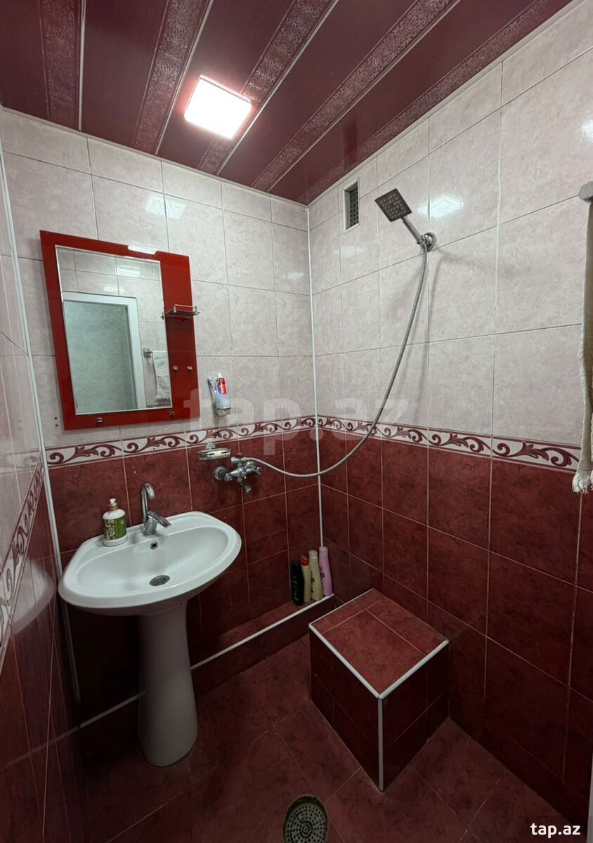 2-otaqlı mənzil, Nizami r., 50 m²