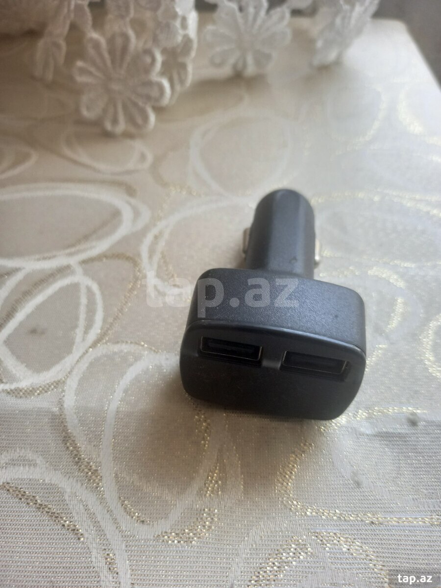 Avtomobil üçün telefon adapteri