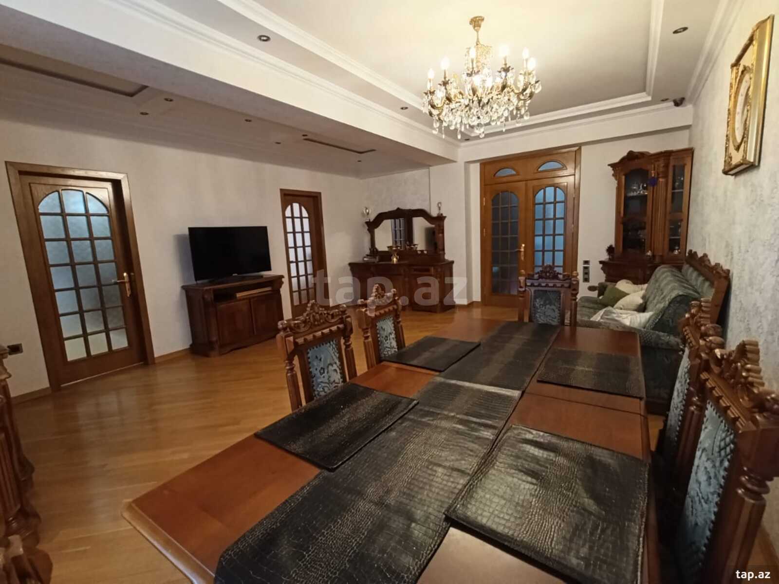4-otaqlı yeni tikili, Mirəli Seyidov küç., 146 m²