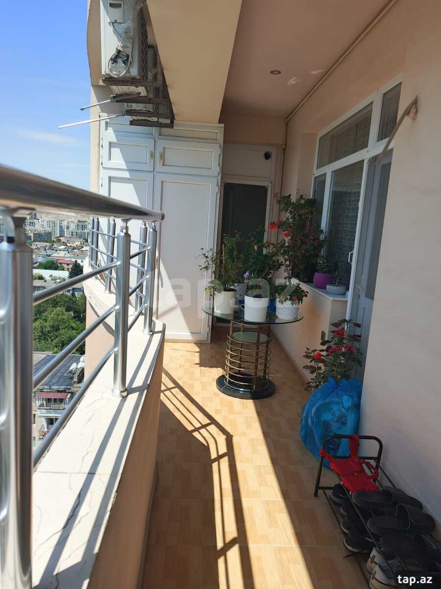 4-otaqlı yeni tikili, Mirəli Seyidov küç., 146 m²