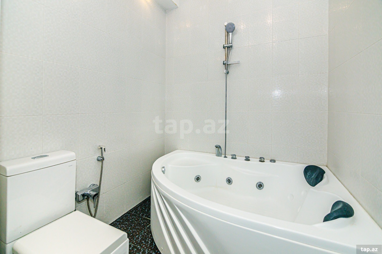 4-otaqlı yeni tikili kirayə verilir, 28 May m., 198 m²