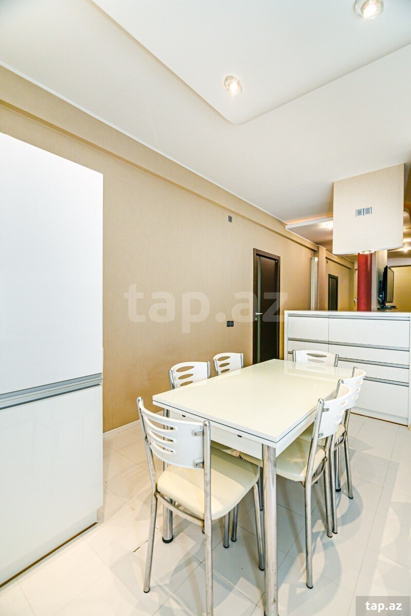 4-otaqlı yeni tikili kirayə verilir, 28 May m., 198 m²