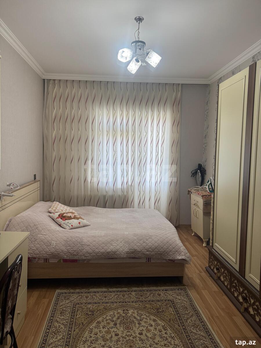 4-otaqlı mənzil, İnşaatçılar m., 82 m²